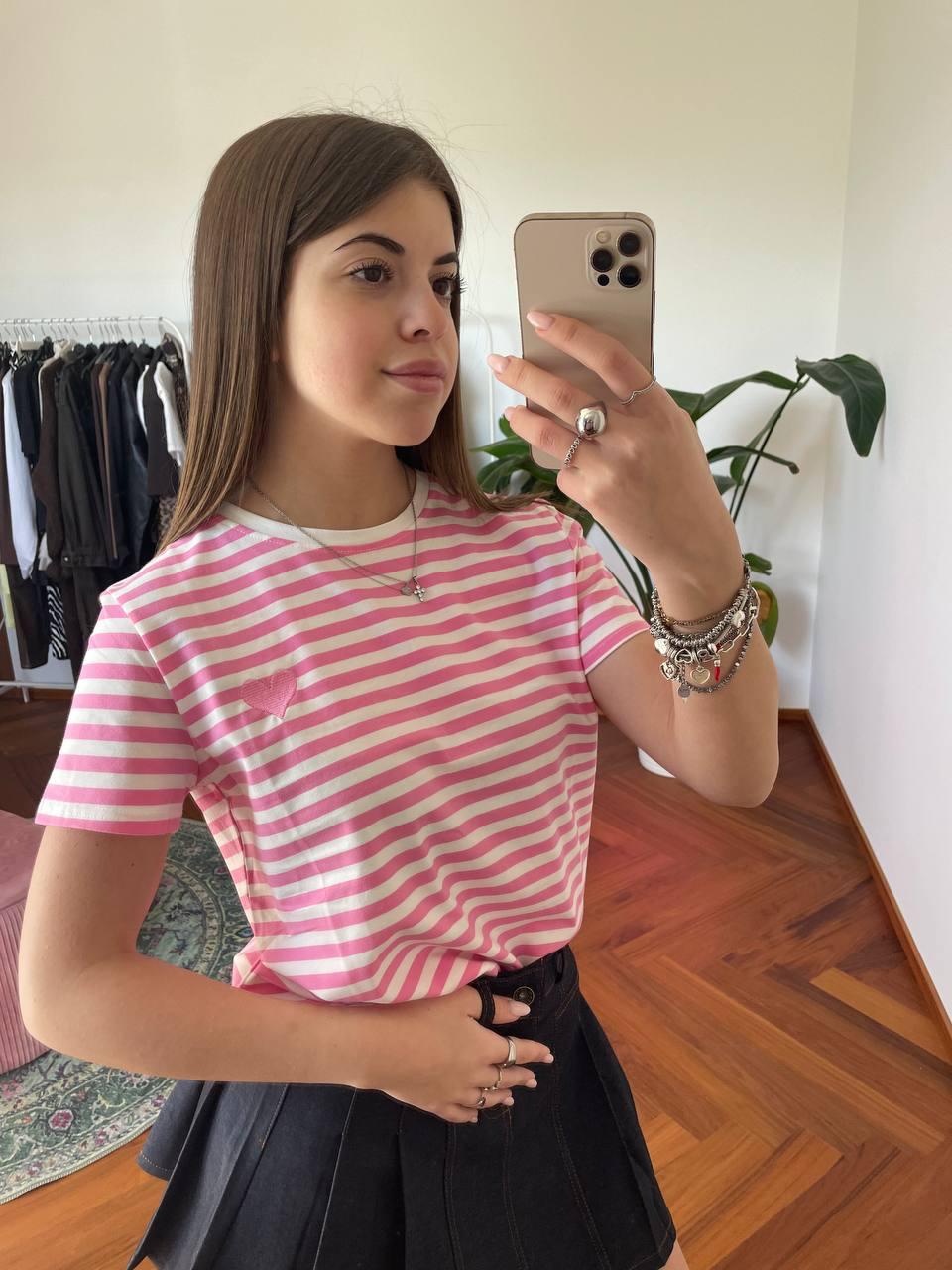T-SHIRT LOVE LINES