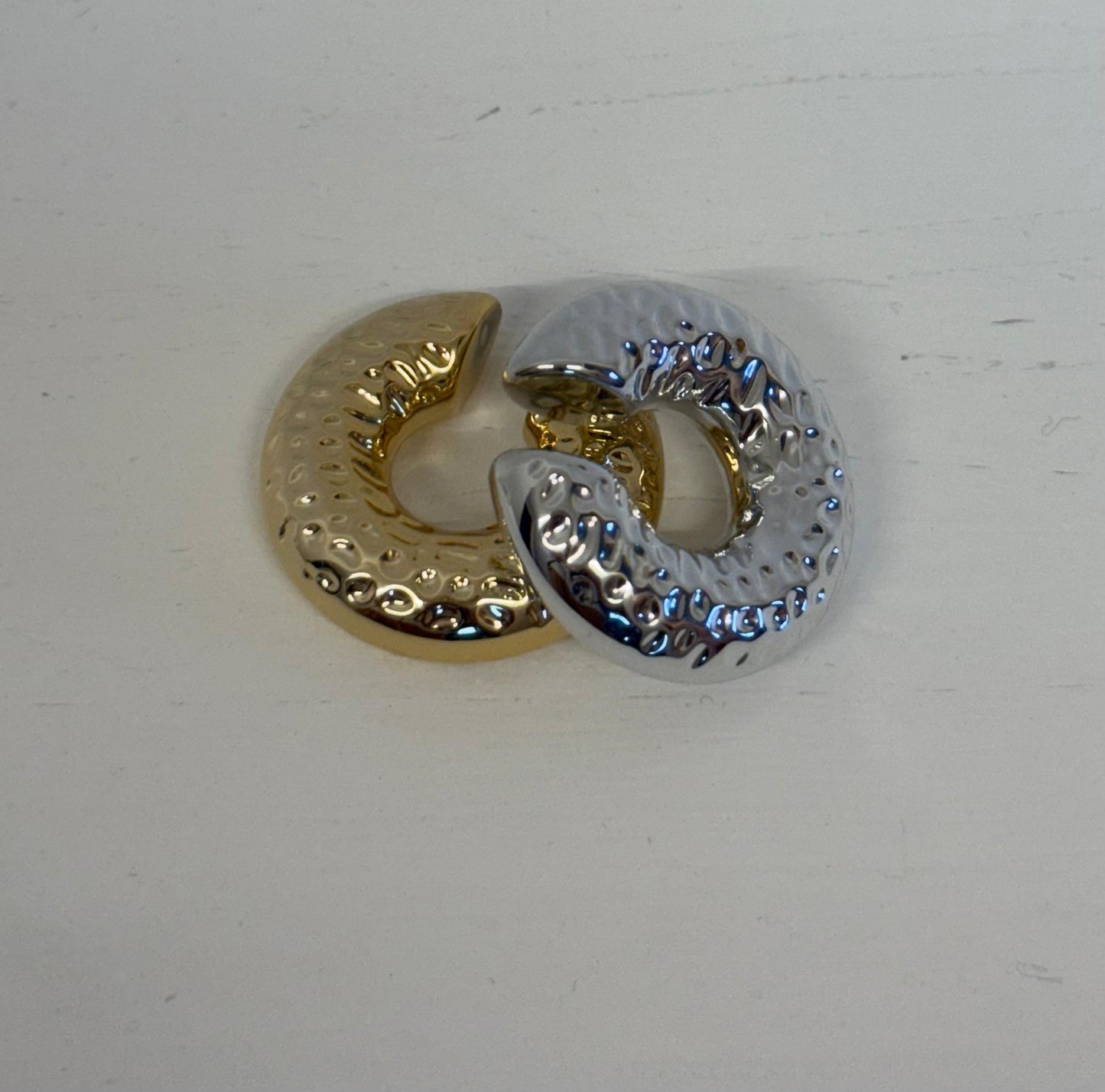 EAR CUFF MARTELLATO