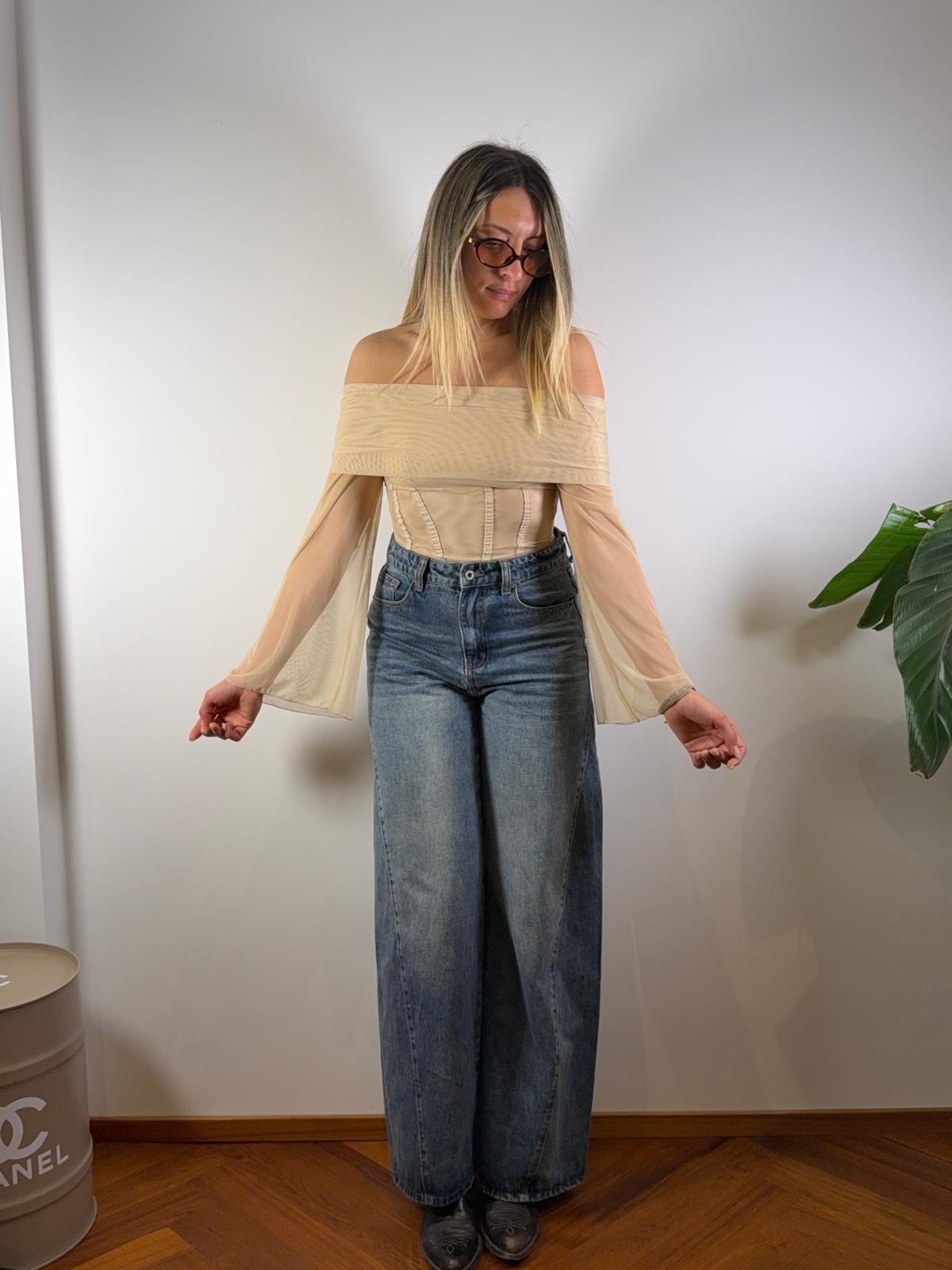 BLUSA OFF-SHOULDER CON MANICHE IN TULLE