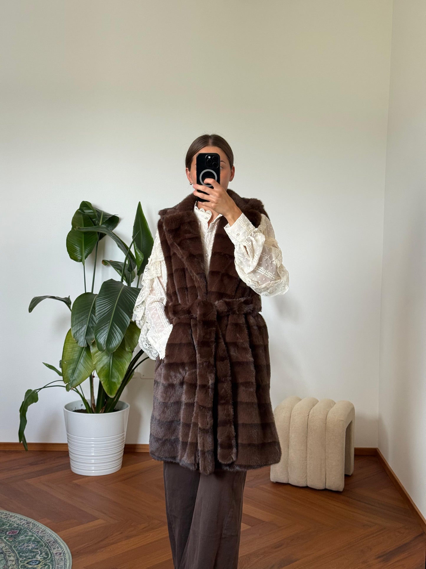 LUSSY LONG FUR GILET