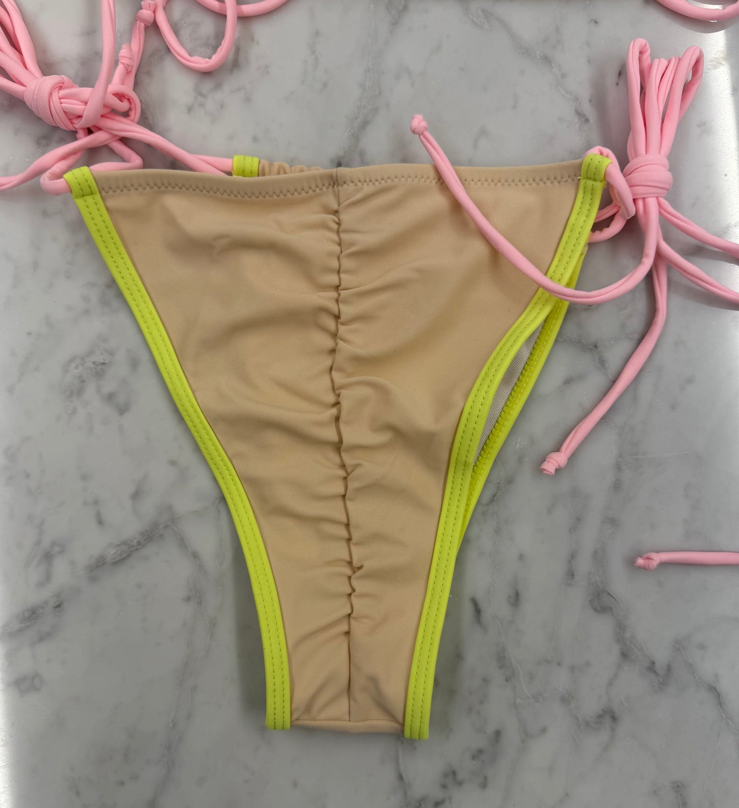 BIKINI SUMMER