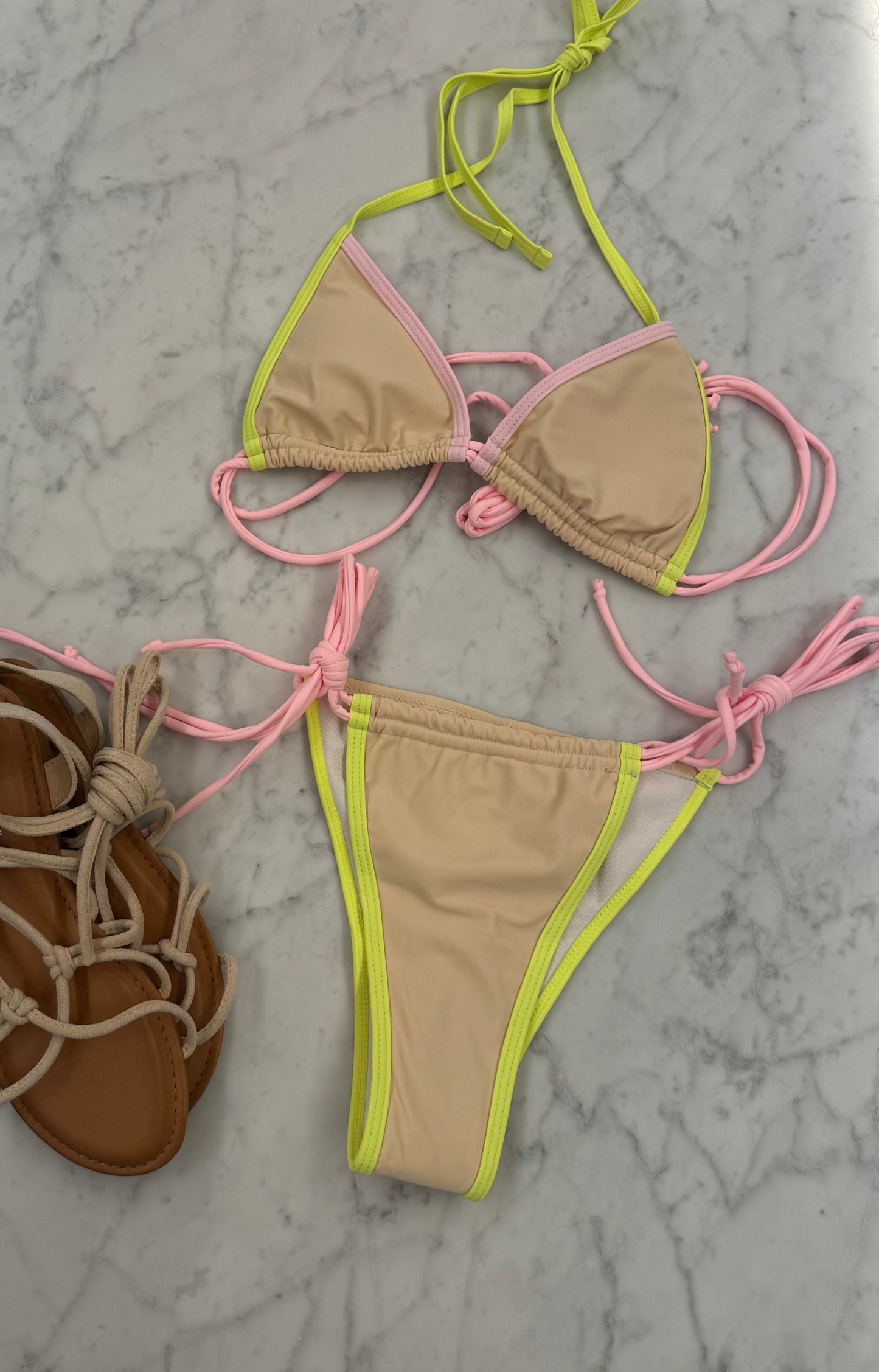 BIKINI SUMMER