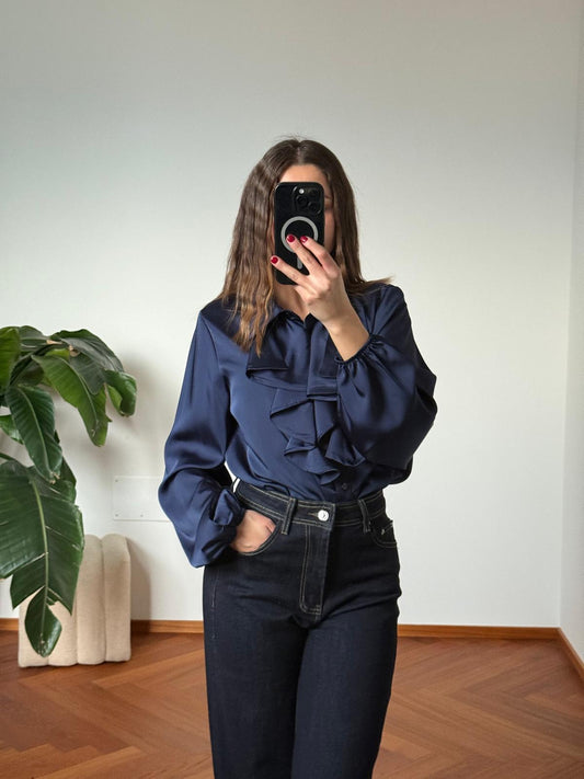 BLUSA SATIN CON VOLANT