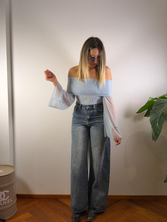BLUSA OFF-SHOULDER CON MANICHE IN TULLE